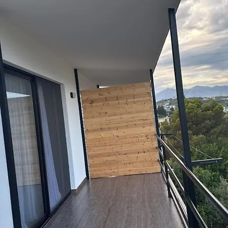 Savel House